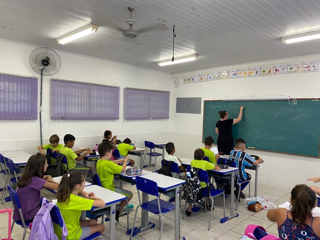 Alunos da rede municipal de ensino retornam às aulas nesta terça-feira (1º/08) em Parobé