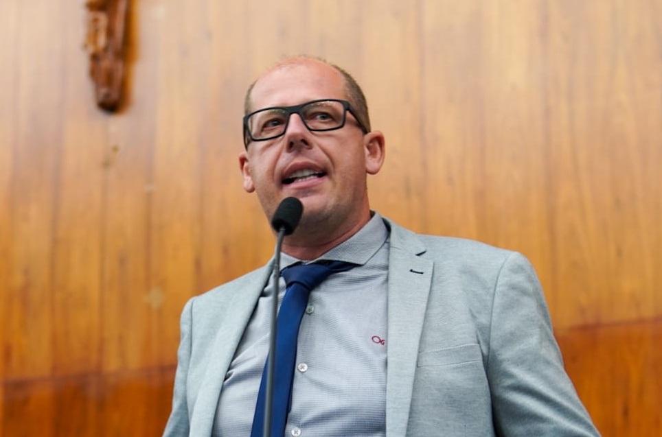 Deputado faz pedido para abertura da Frente Parlamentar do Setor Coureiro-Calçadista
