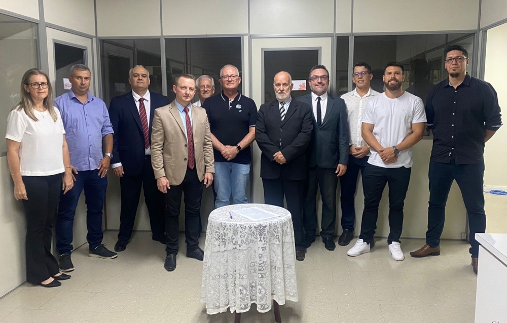 Nova diretoria da Fundação Hospitalar Dr. Oswaldo Diesel é empossada em Três Coroas