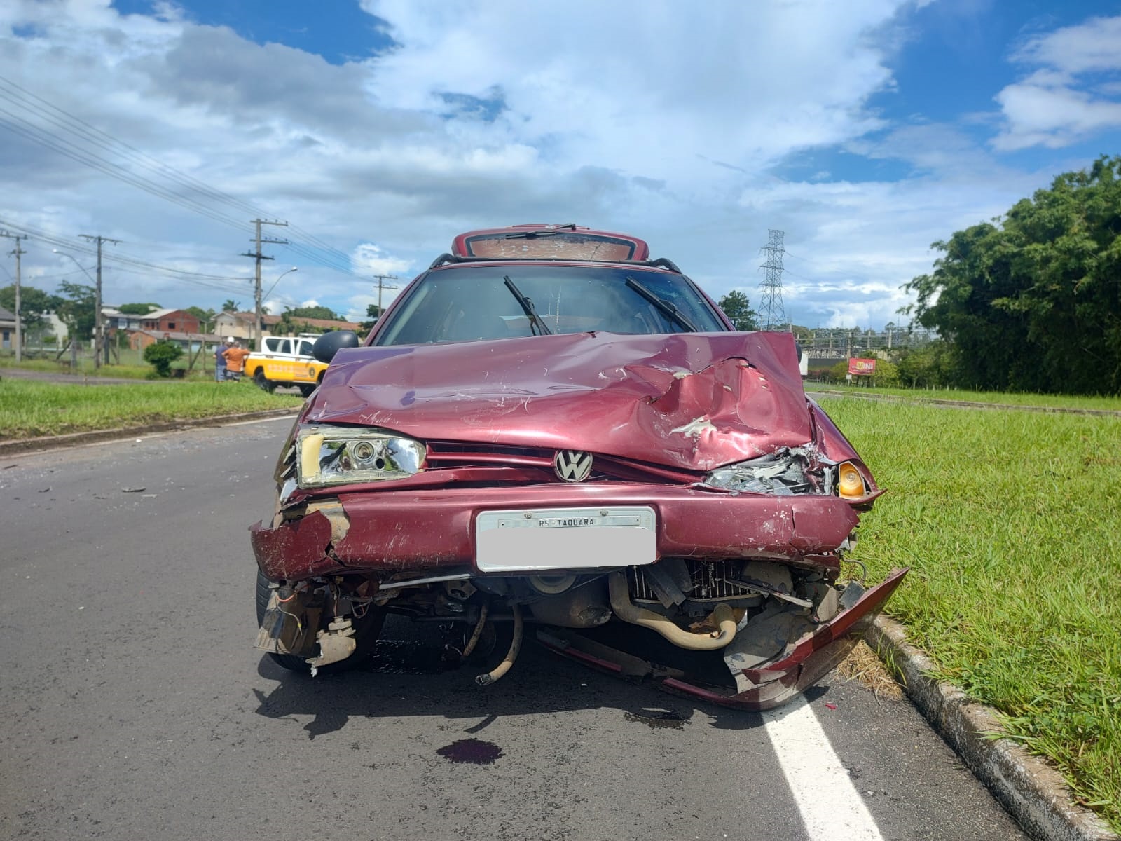 Veículos se envolvem em acidente na ERS-239 em Taquara