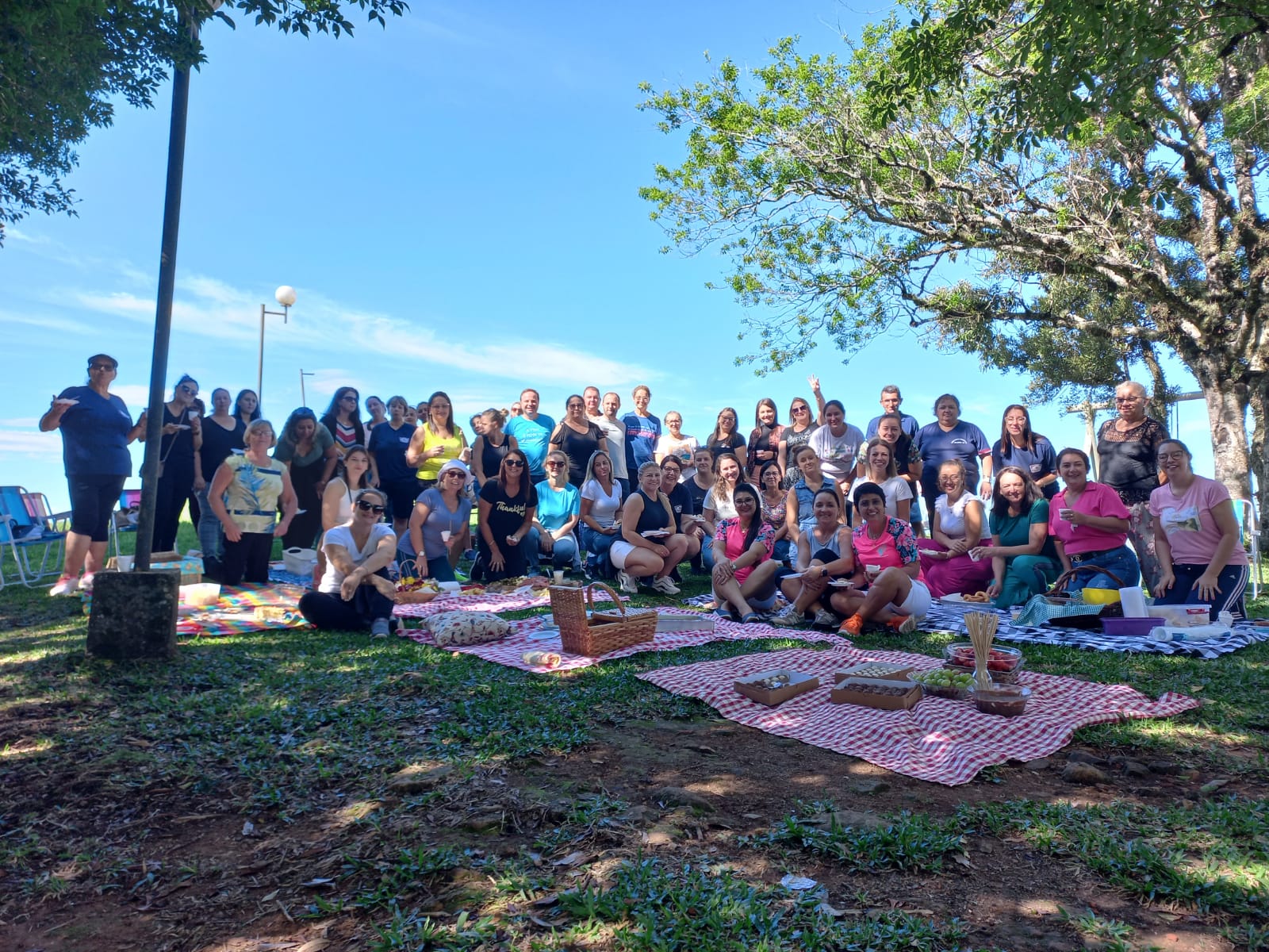 Equipes diretivas das escolas da rede municipal de Rolante participam de encontro em Morro Grande