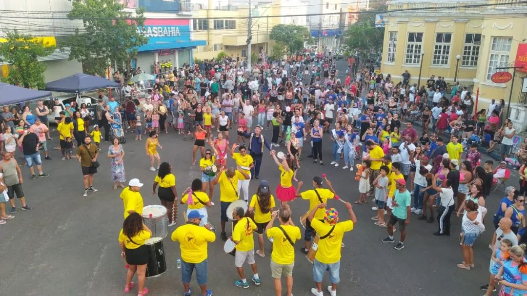 <strong>Taquarenses de todas as idades se divertem com as atrações da primeira edição do Folia no Júlio</strong>