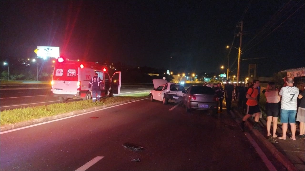 Mulher é encaminhada ao hospital após acidente na ERS-115 em Taquara