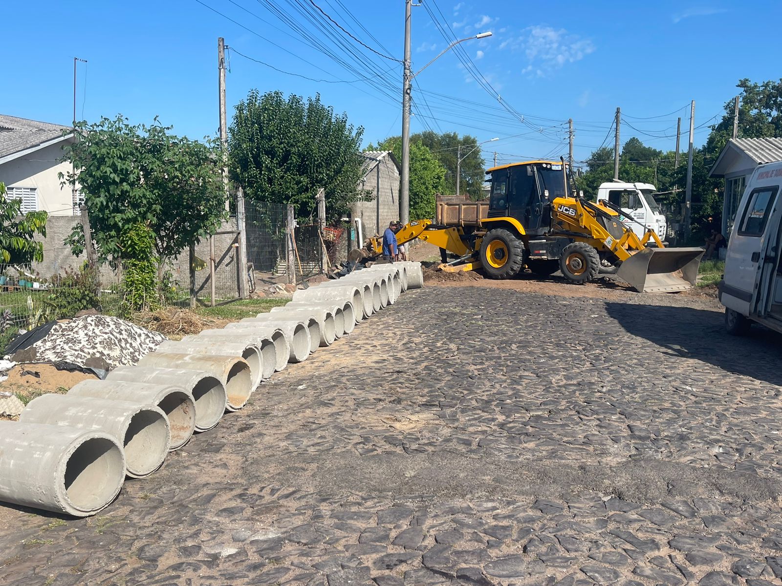 Secretaria de Obras e Serviços de Taquara inicia substituição da rede pluvial na Rua Chile