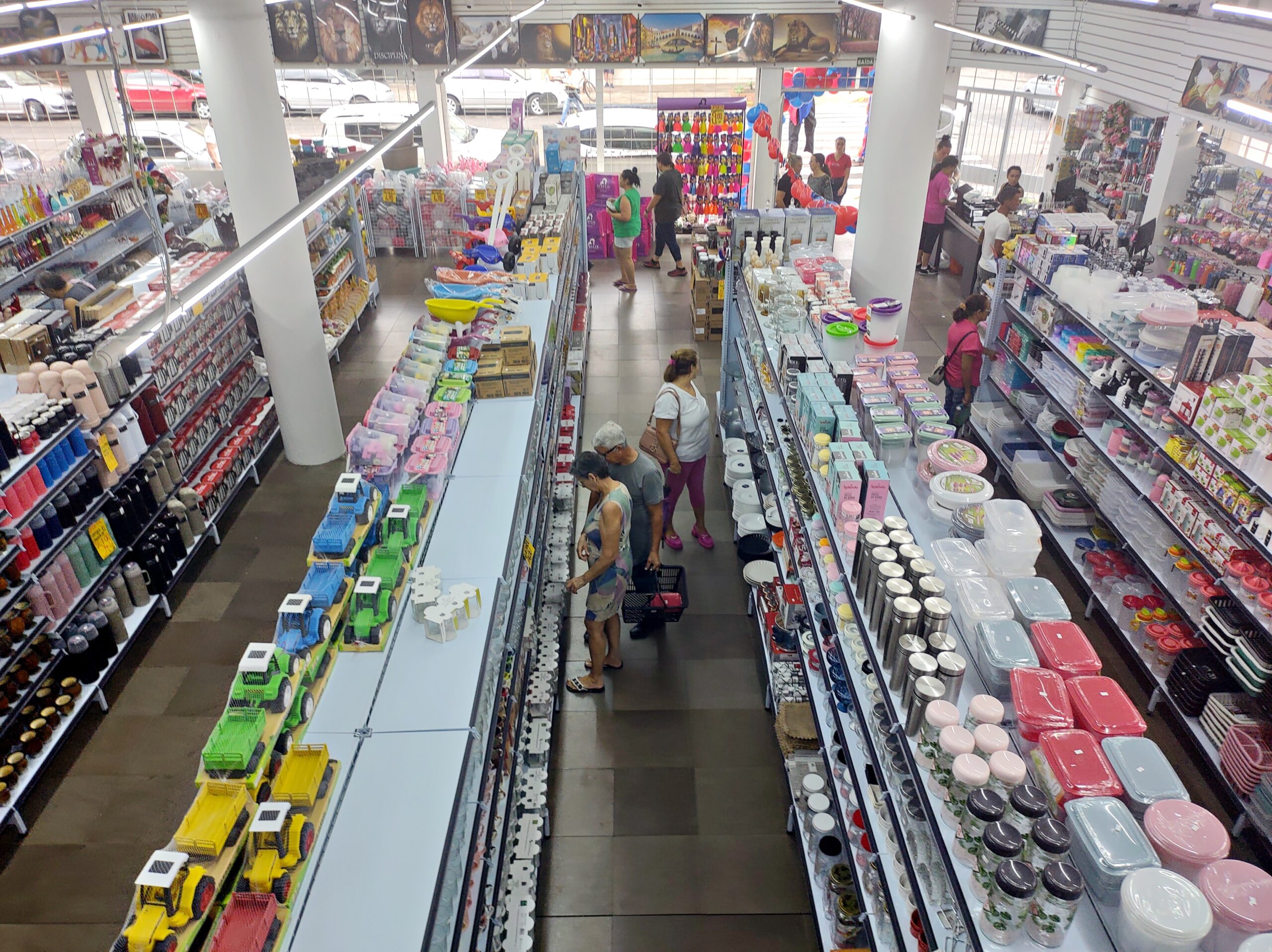 Shopping Real inaugura nova loja, a Big Utilidades, na rua principal de Taquara