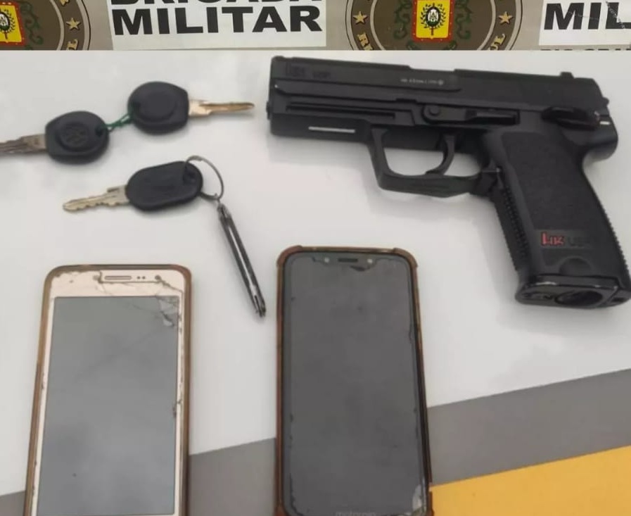 Dupla é presa em Sapiranga após assalto em Igrejinha, abastecer veículo em Três Coroas e fugir sem pagar