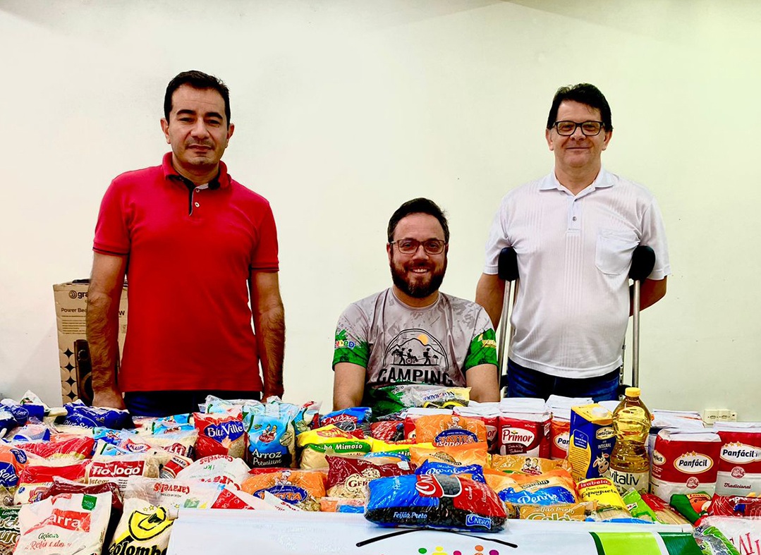 Idealizadores do Camping Acessível entregam mais de 100 kg de alimentos ao CRAS de Três Coroas