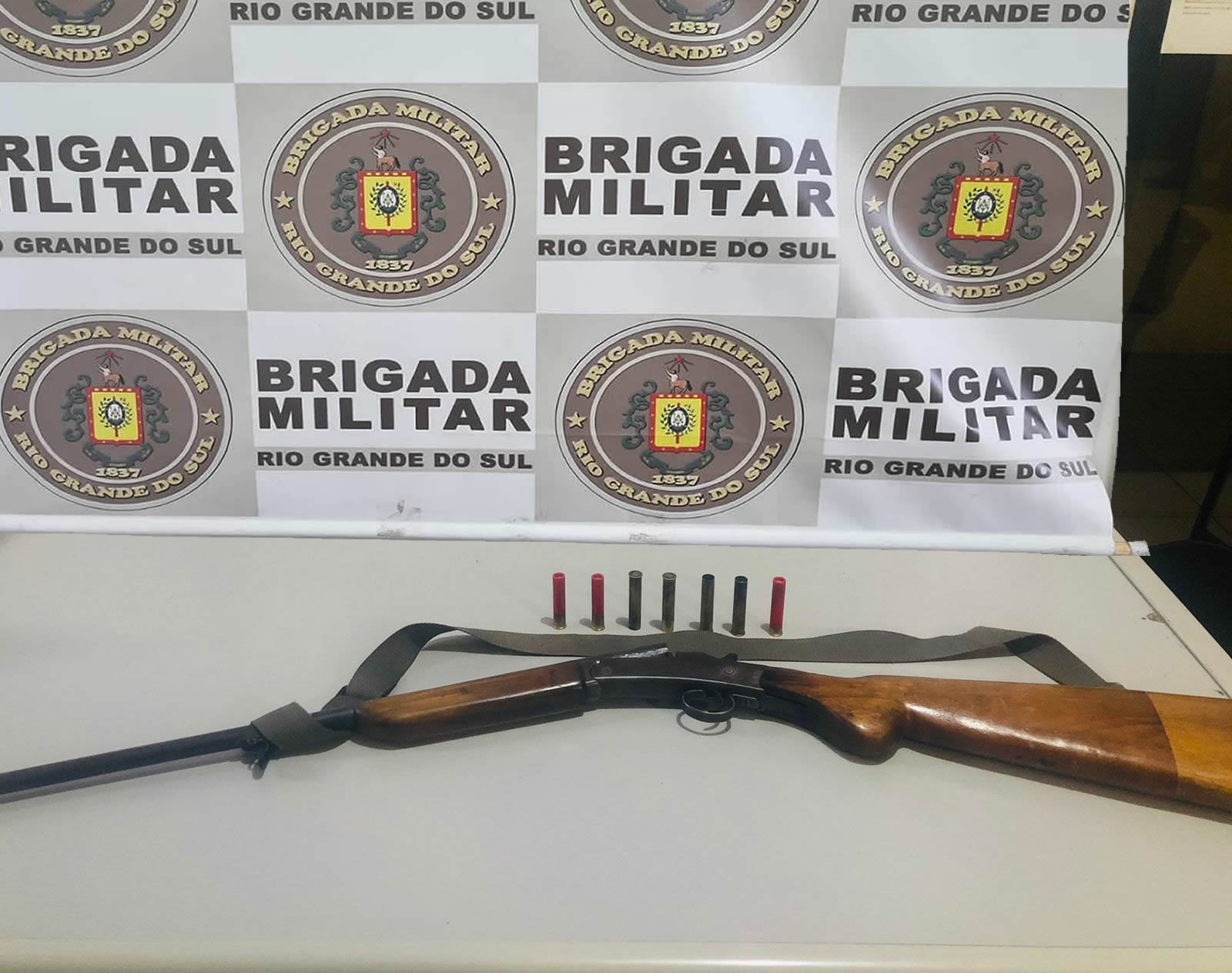 Homem é preso por posse irregular de arma de fogo em Três Coroas