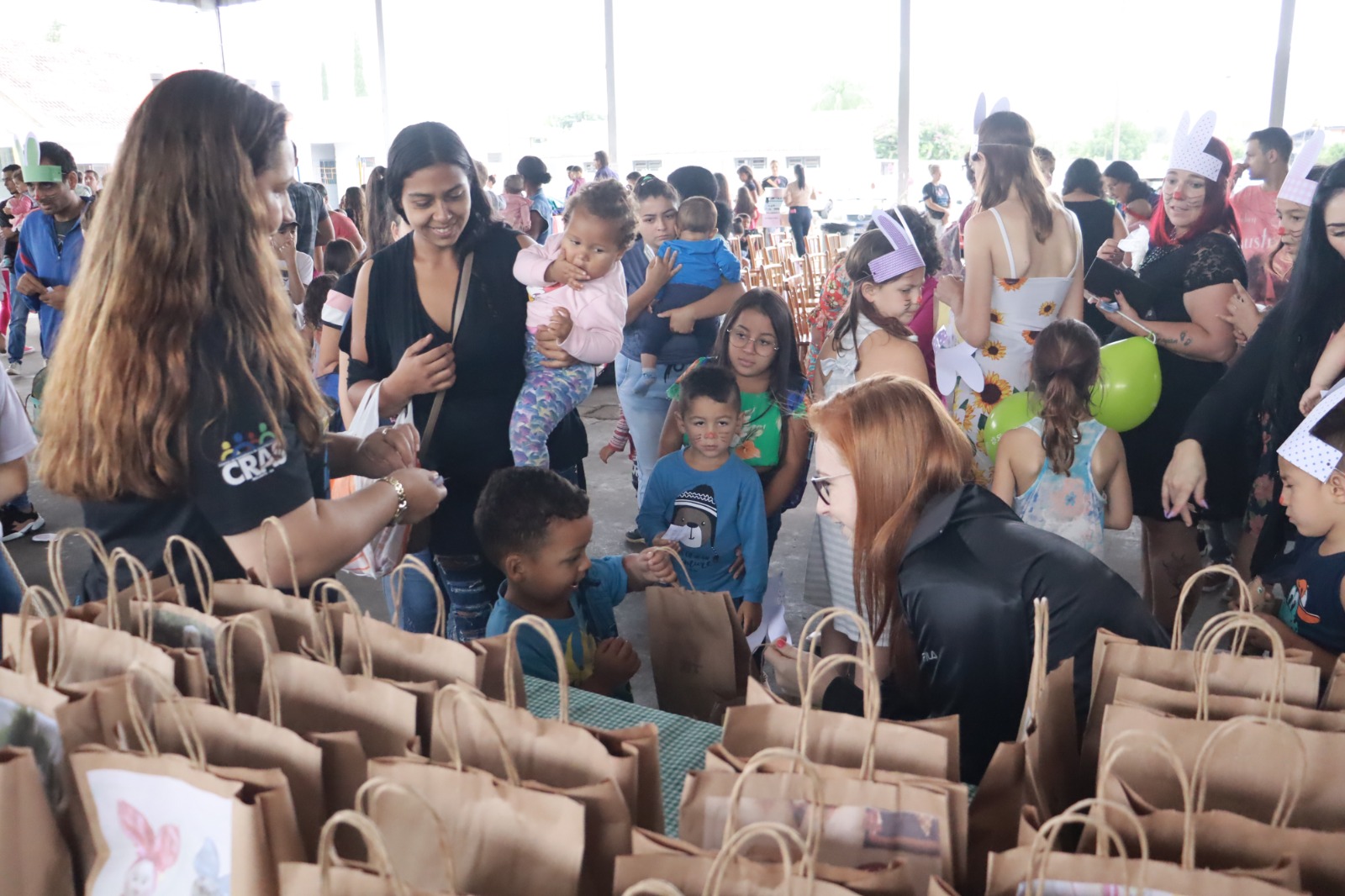 Secretaria de Desenvolvimento Social de Rolante promove festa de Páscoa para famílias atendidas pelo PIM e pelo PCF