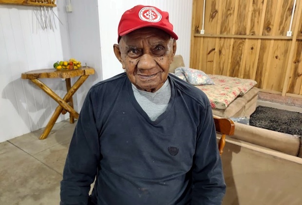 Aos 109 anos, seu Adelino Félix de Souza é a história viva de parte dos 137 anos de Taquara