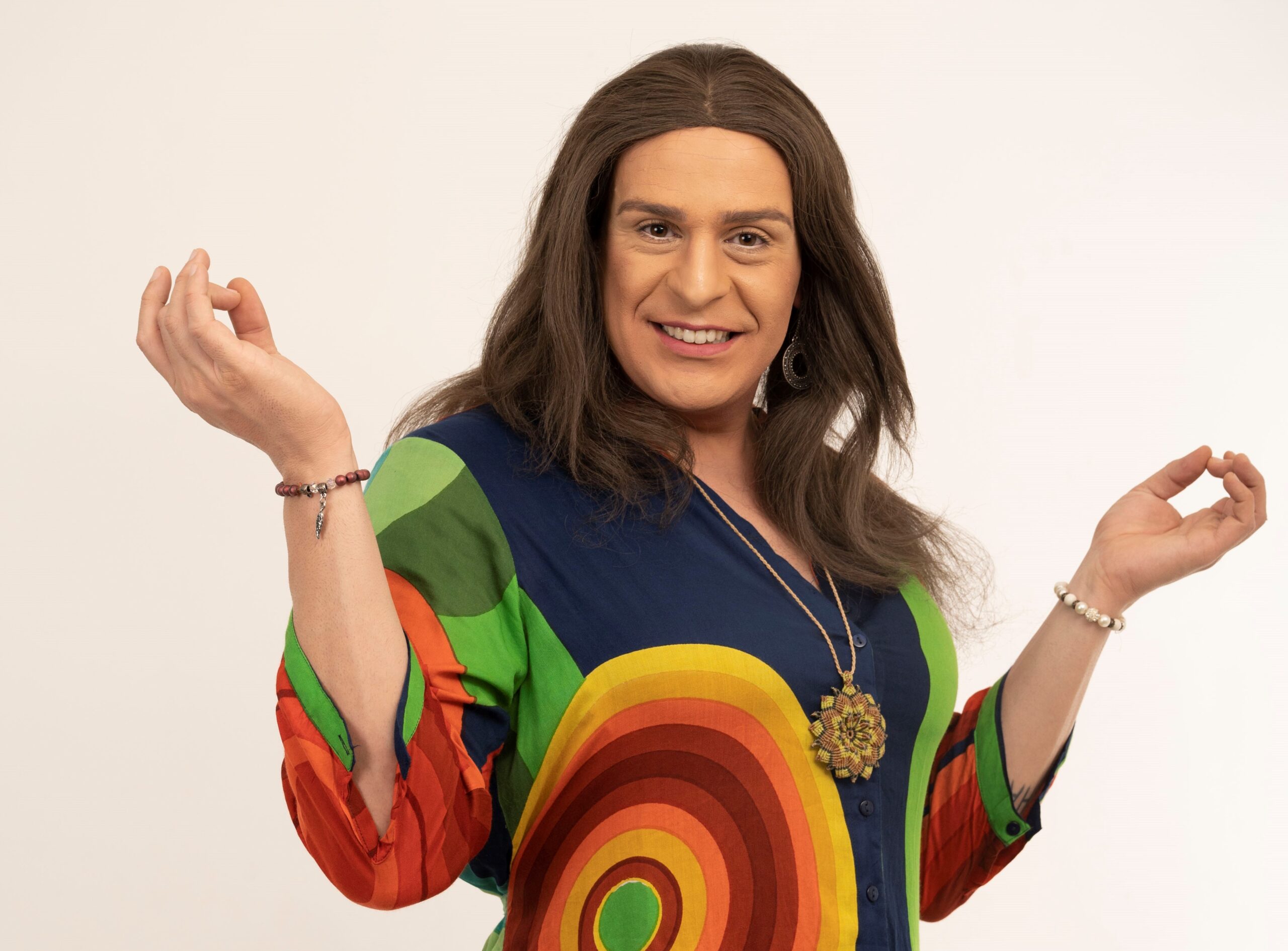 Centro de Eventos da Faccat será palco para espetáculo ‘Gratiluz com Dra. Rosângela’, encenado por Índio Behn