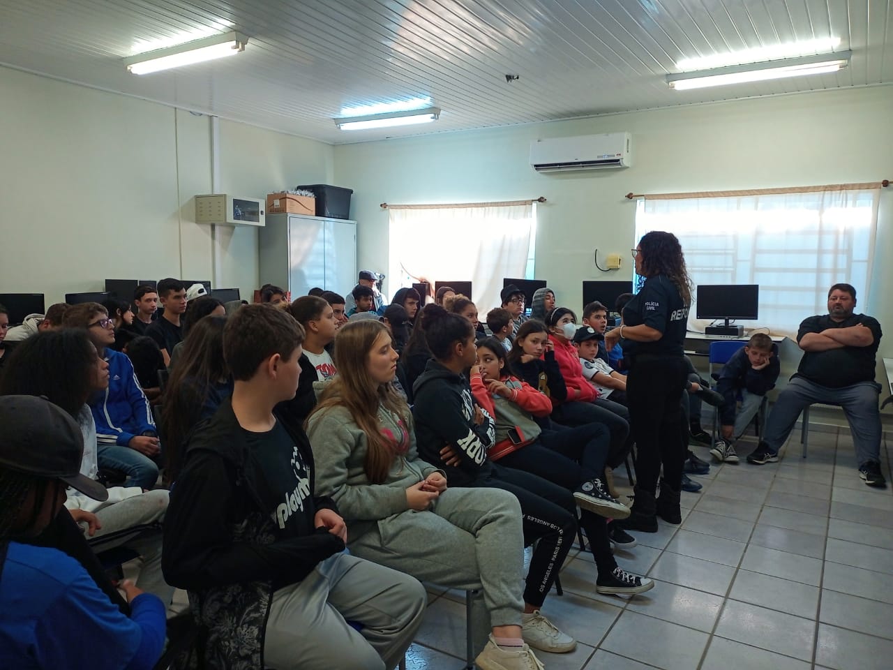 Papo de Responsa da Polícia Civil é promovido em escola da rede municipal de Taquara