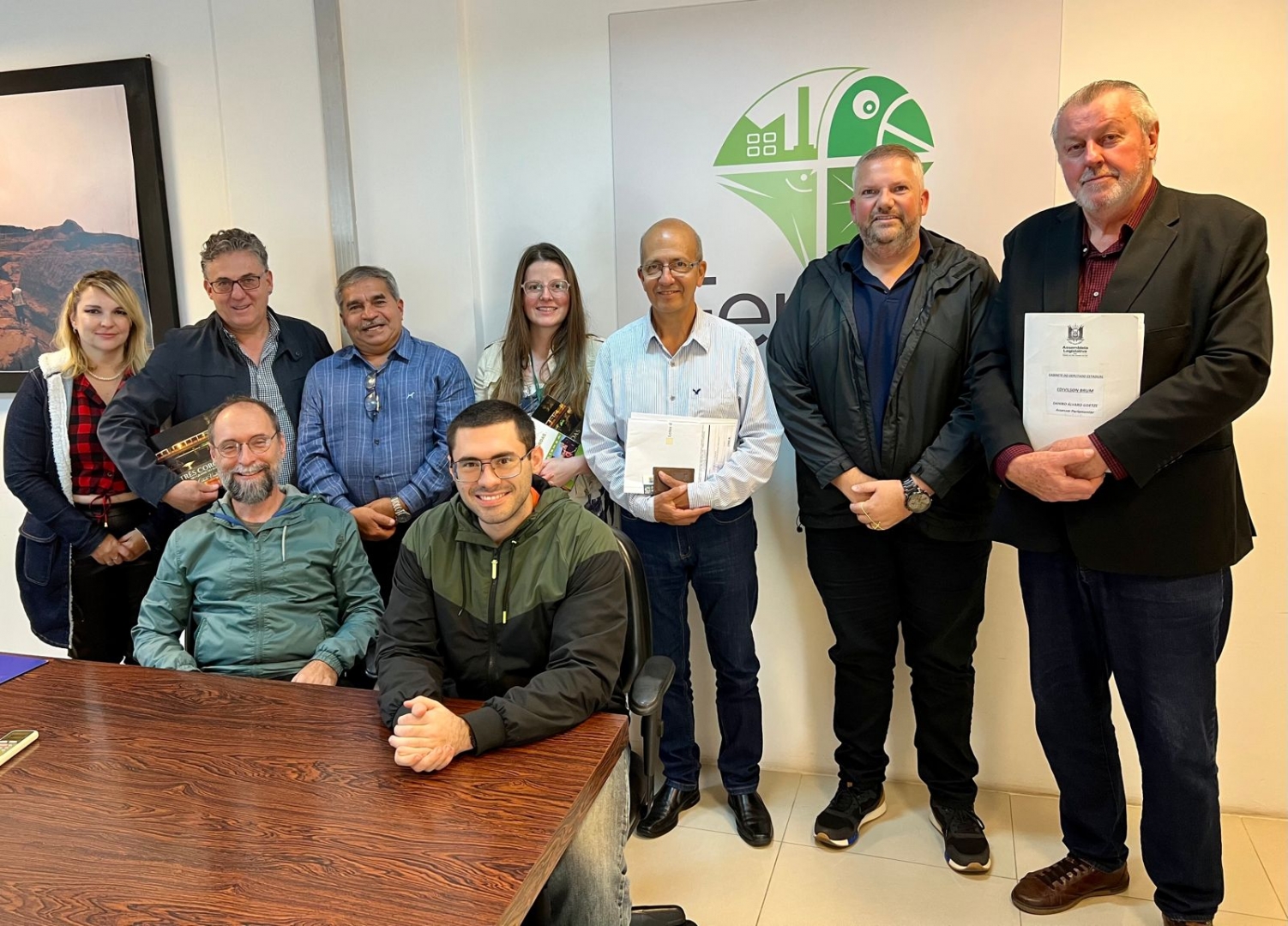 Comitiva de Três Coroas participa de reunião com o presidente da Fepam em Porto Alegre
