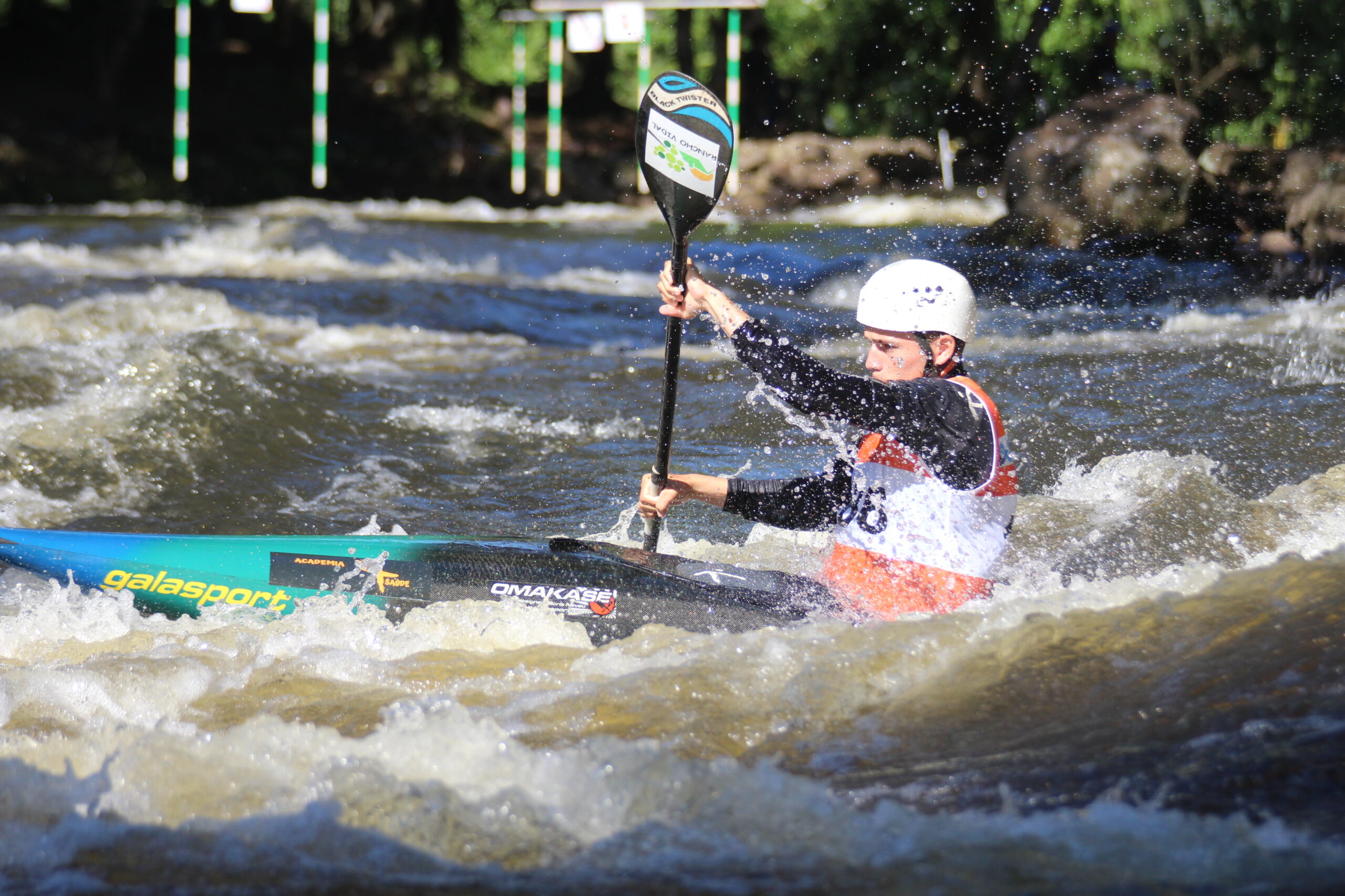 Equipe do Brasil recebe novas medalhas no encerramento do Pan-americano de Canoagem de Três Coroas