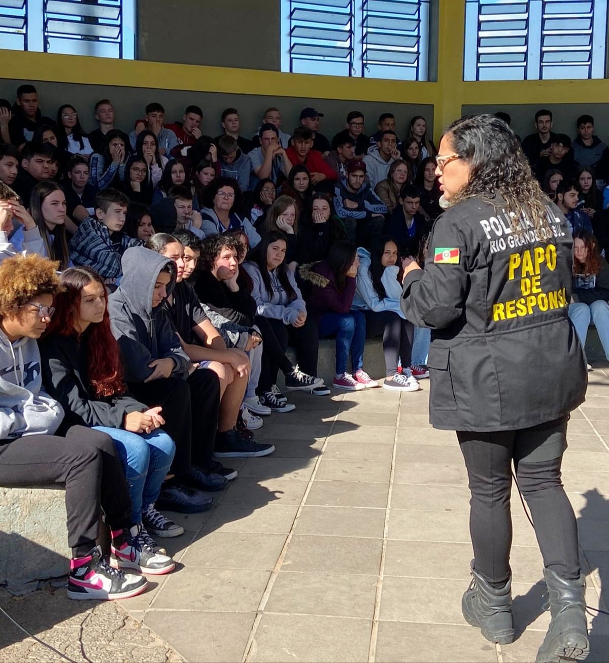 Projeto Papo de Responsa da Polícia Civil reúne 480 alunos em escola de Rolante