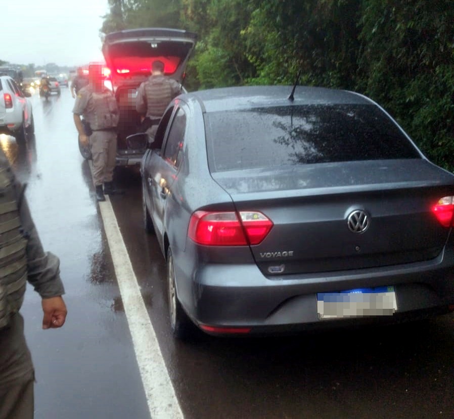 Menos de uma hora após roubo de veículo em Parobé, homens são presos em Taquara em ação da Brigada Militar do Paranhana