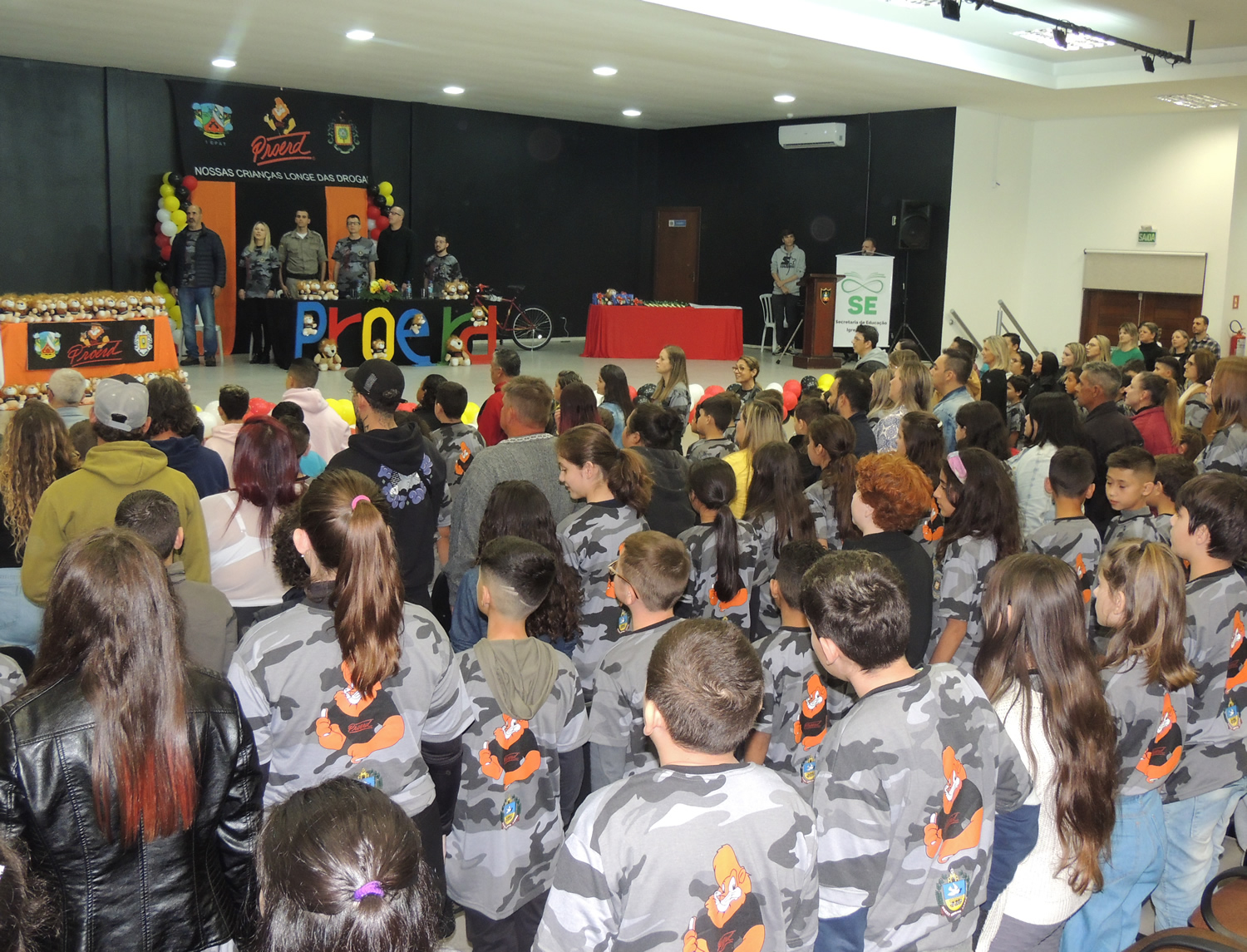 Brigada Militar realiza a formatura de 168 alunos no Proerd em Igrejinha