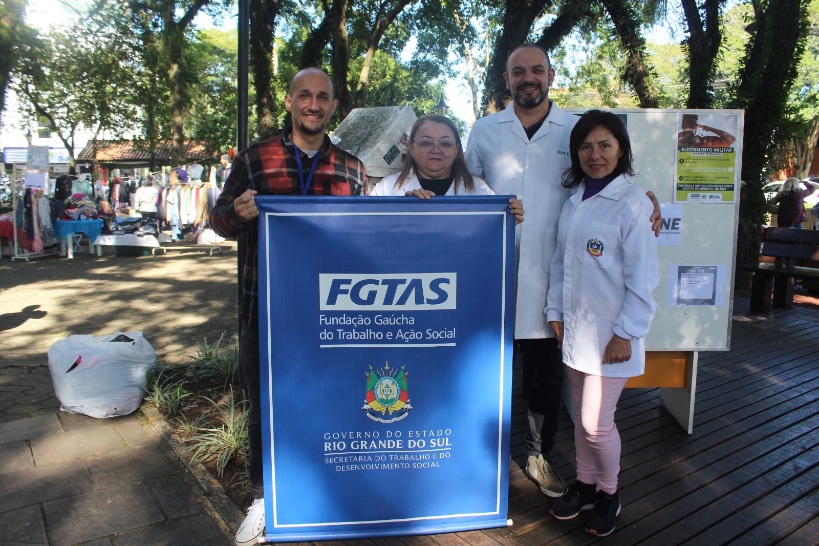 Comunidade participa do varal solidário e ação social do SINE/FGTAS em Igrejinha