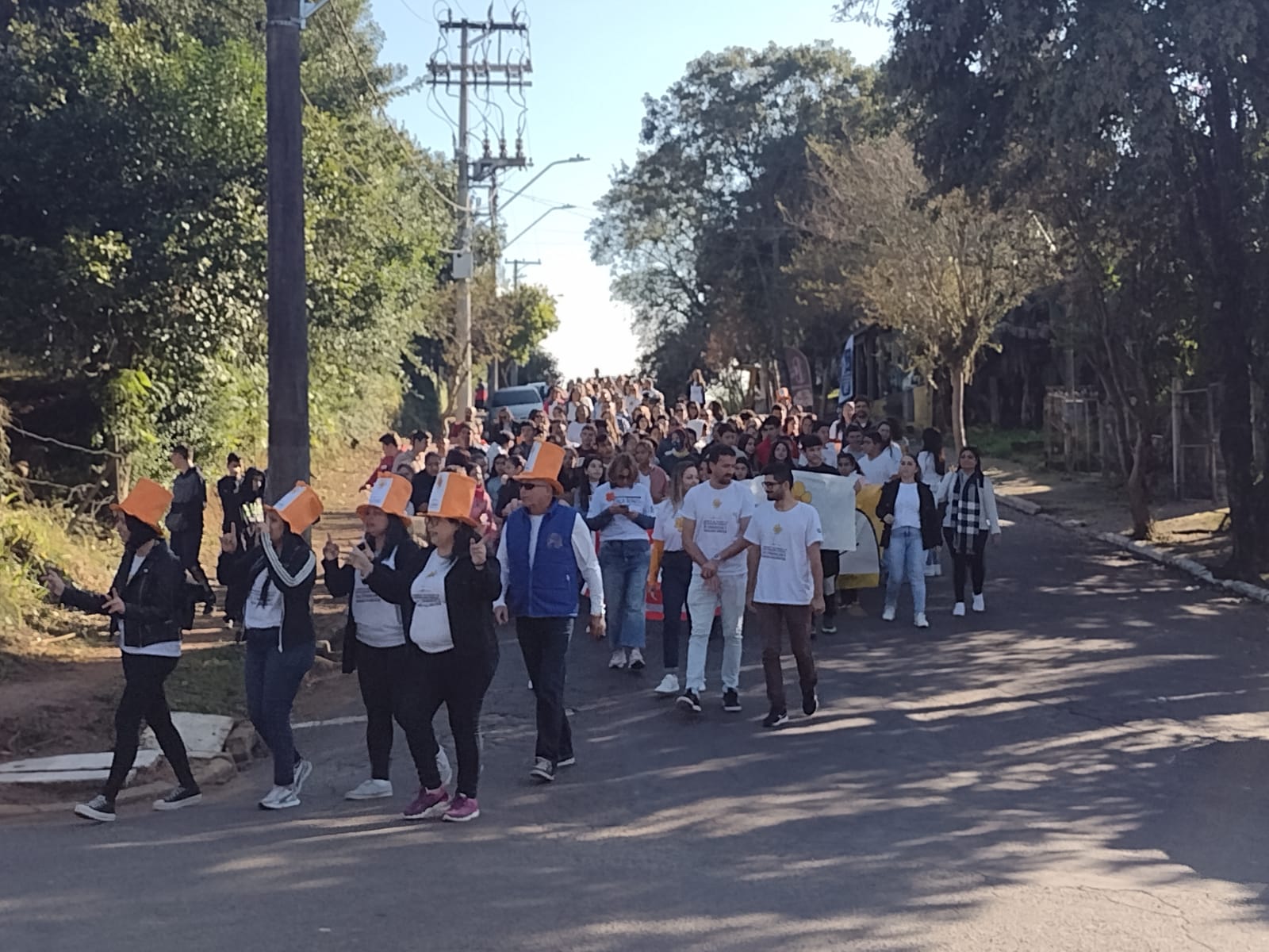 Parobé realiza caminhada de conscientização da Semana de Prevenção à Violência contra Crianças e Adolescentes