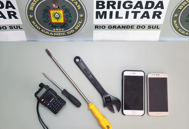 Três homens são flagrados com rádio na frequência da Brigada Militar em Igrejinha
