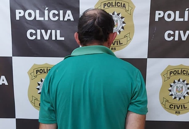Homem é preso durante ação da Polícia Civil em lavagem de veículos de Taquara