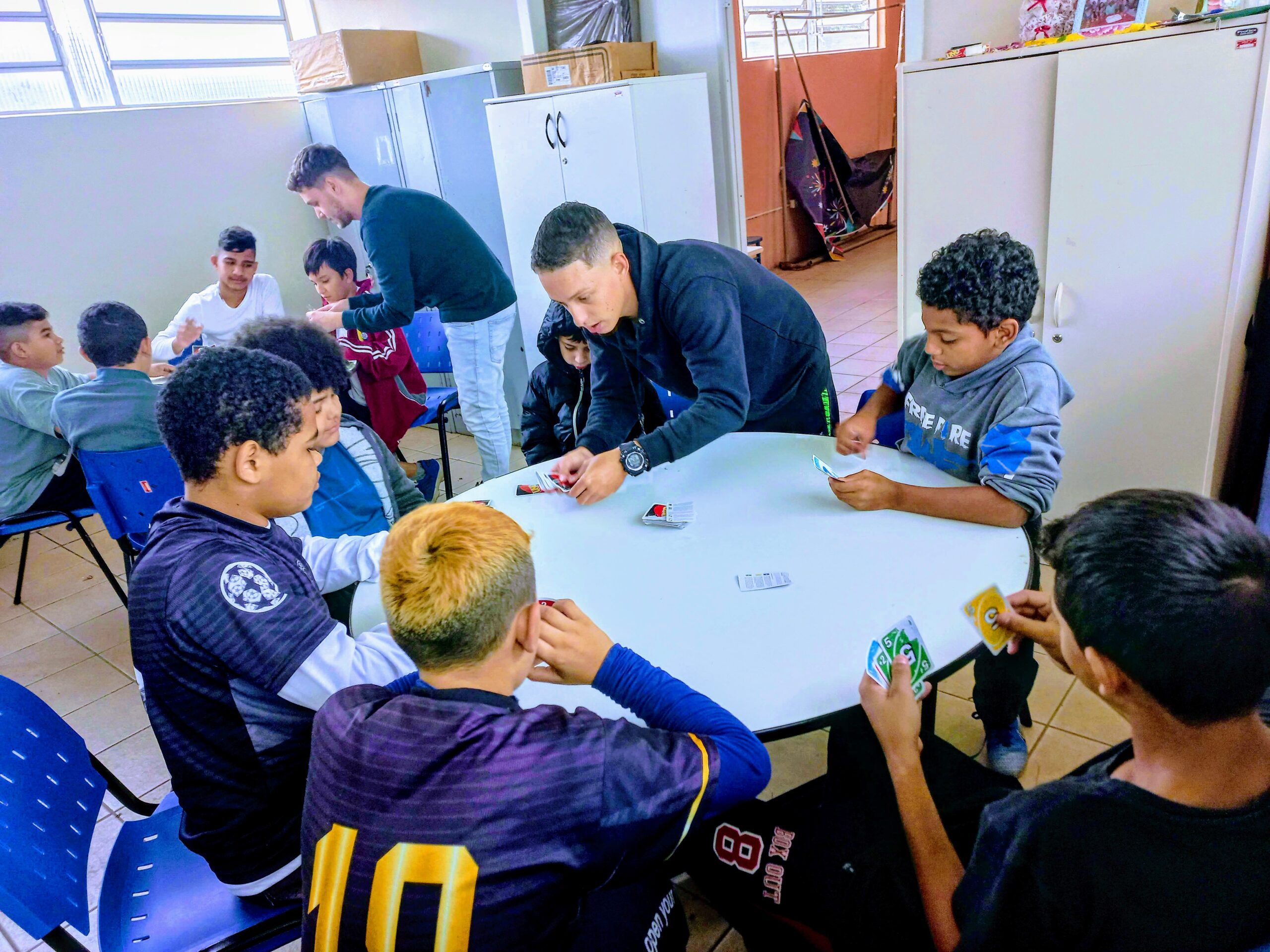 Mais de mil crianças são atendidas mensalmente em oficinas vinculadas ao CRAS em Taquara