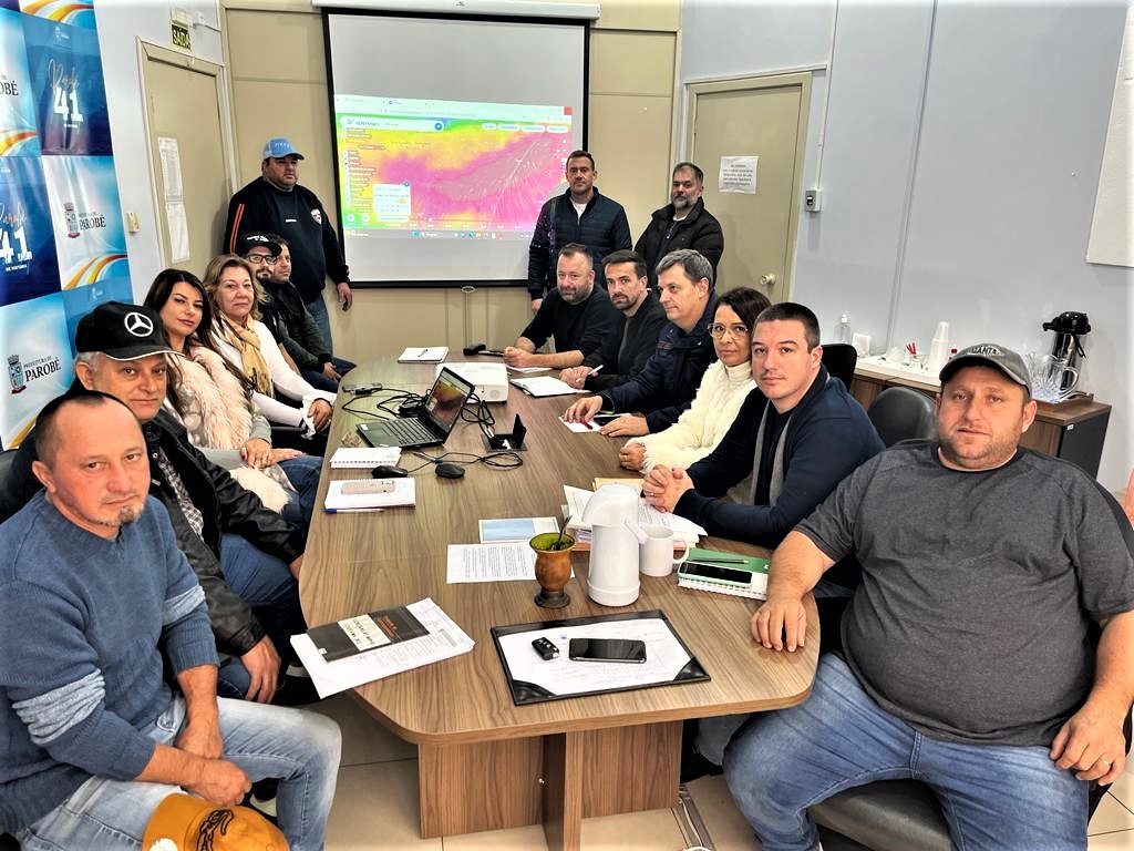 Previsão de fortes chuvas no Paranhana é pauta de reunião entre prefeito de Parobé, Defesa Civil e Corpo de Bombeiros