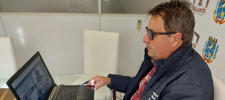 Prejuízos com ciclone é tema de audiência on-line entre prefeito de Rolante, deputados Alceu Moreira e Luciano Silveira e Defesa Civil Nacional