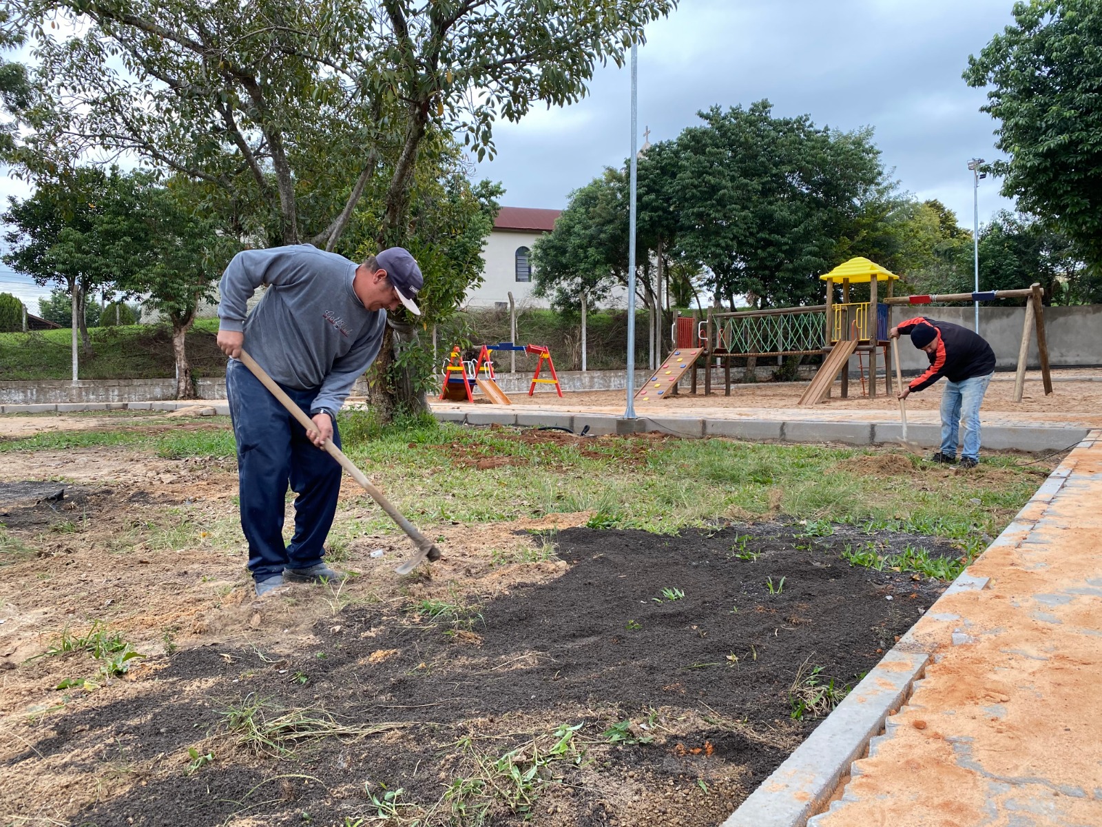 Praça de bairro em Taquara está sendo reformada com recursos de emenda do ex-deputado Onyx Lorenzoni
