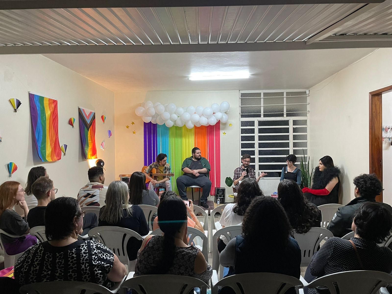 Sarau na Biblioteca Pública celebra o Dia Internacional do Orgulho LGBTQIA+