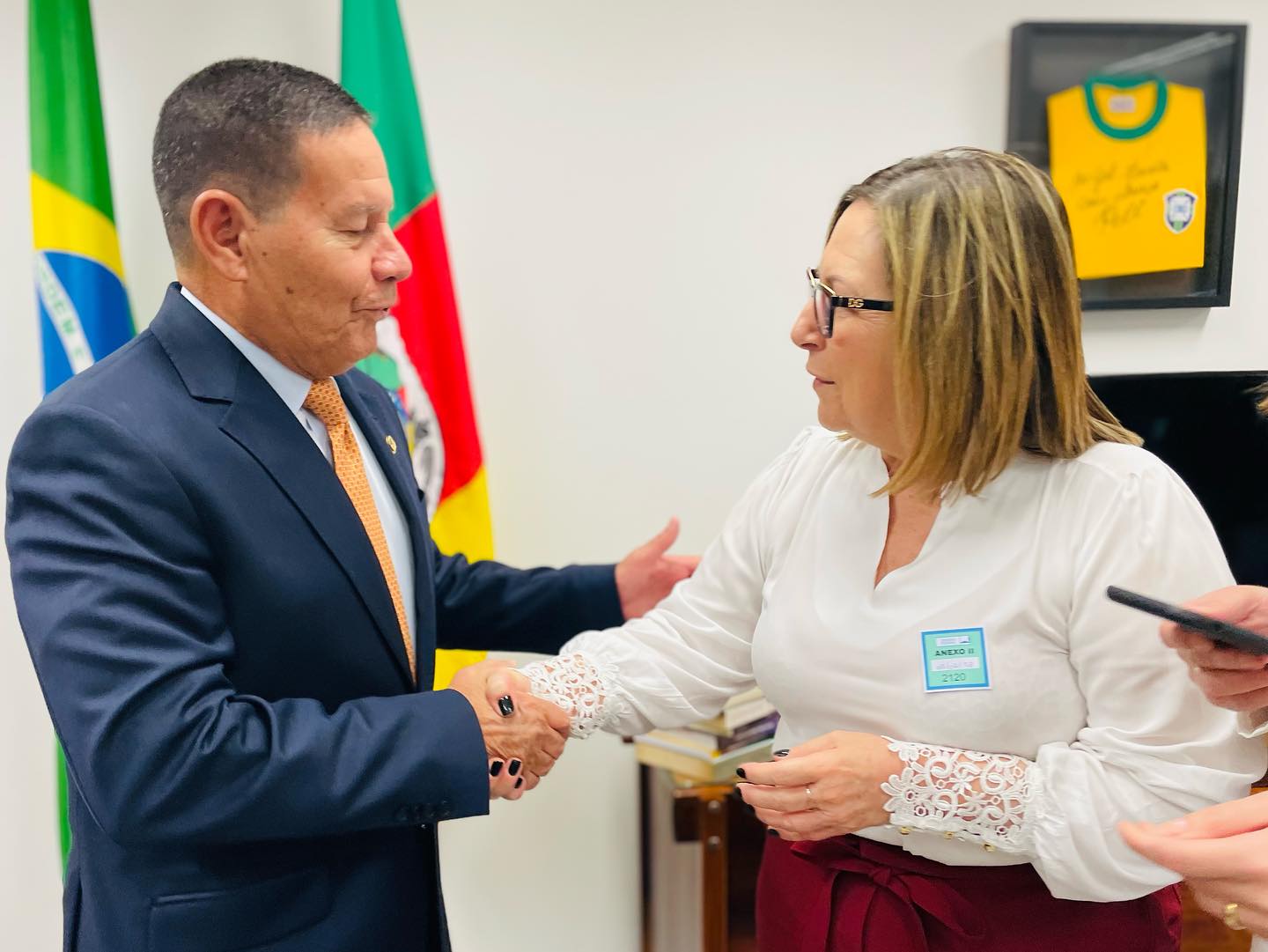 Sirlei Silveira deixará o PSB e confirma filiação no Republicanos; veja entrevista