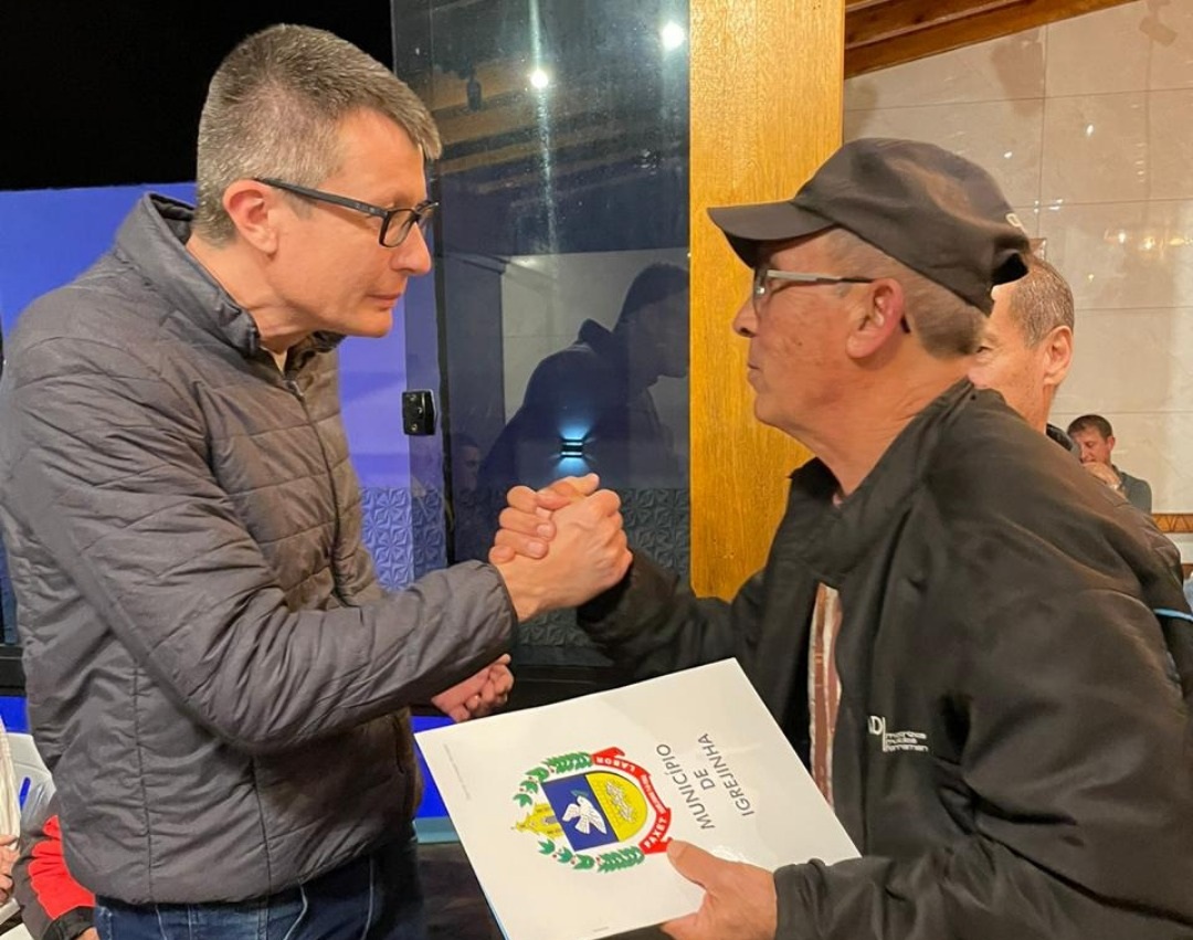 Moradores de Igrejinha comemoram conquista da regularização de seus imóveis