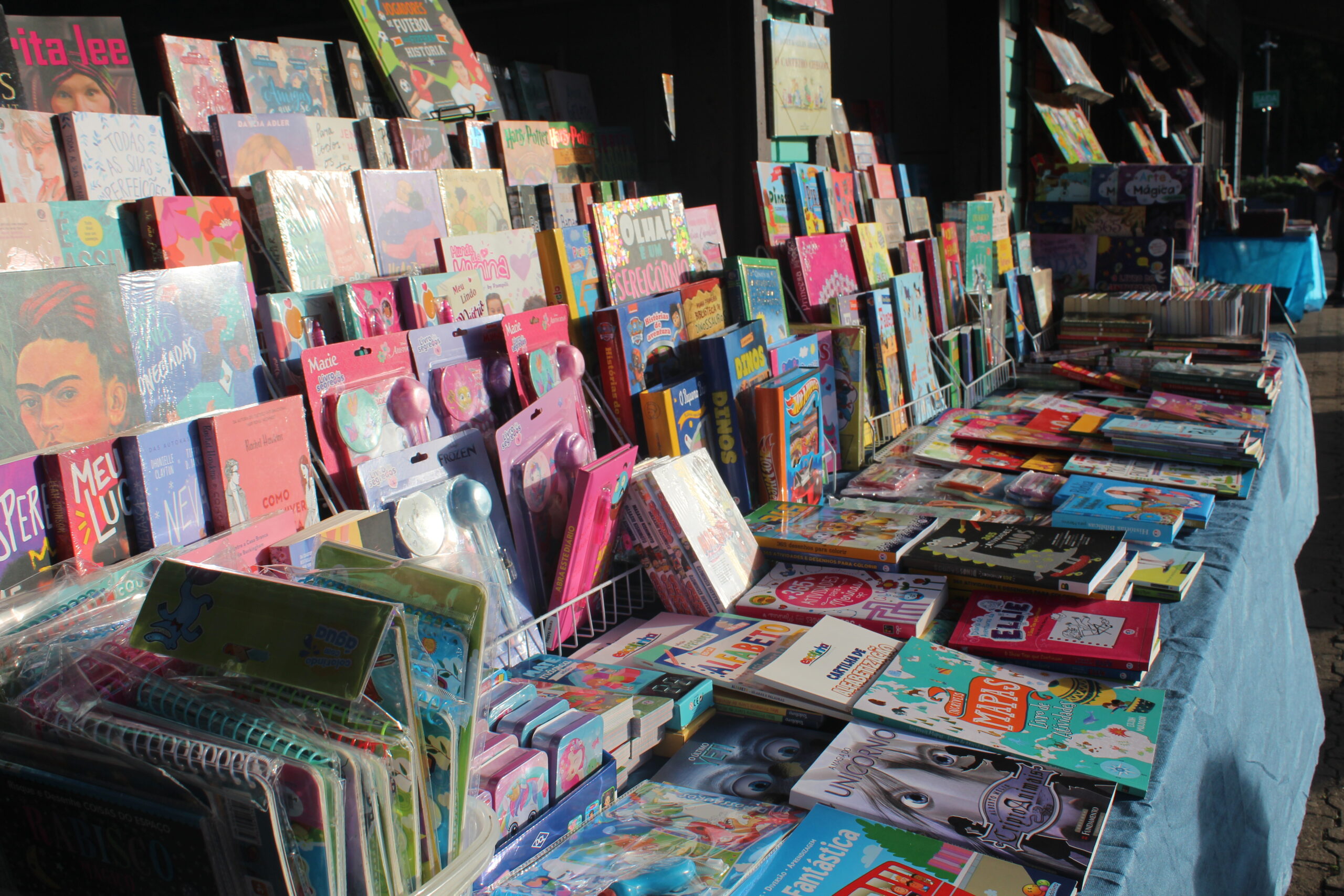 21ª Feira do Livro de Igrejinha reúne centenas de participantes no Parque de Eventos Almiro Grings