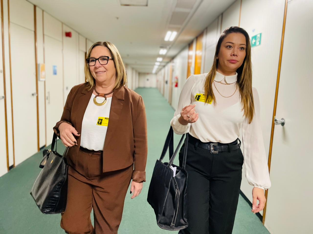 Prefeita Sirlei Silveira viaja a Brasília em busca de recursos para Taquara