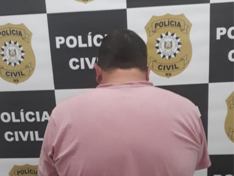 Polícia Civil de Igrejinha e Brigada Militar prendem indivíduo por associação criminosa em Parobé