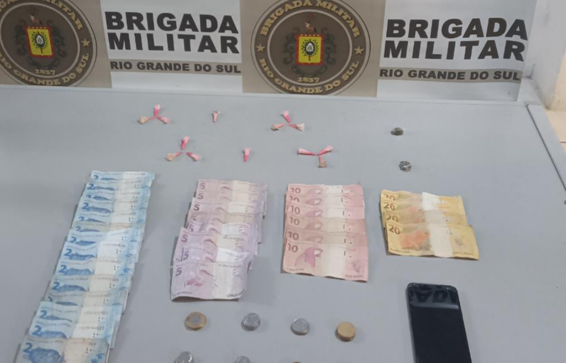 Adolescente é aprendido pela Brigada Militar por tráfico de drogas em Taquara