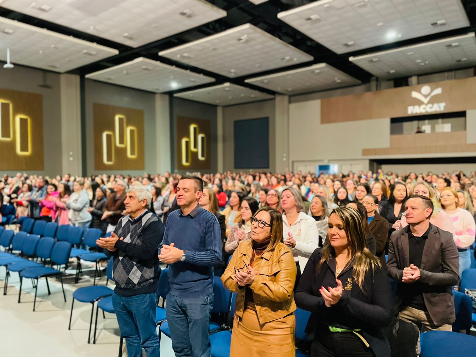 Segundo semestre do ano letivo inicia com encontro de profissionais da educação em Taquara