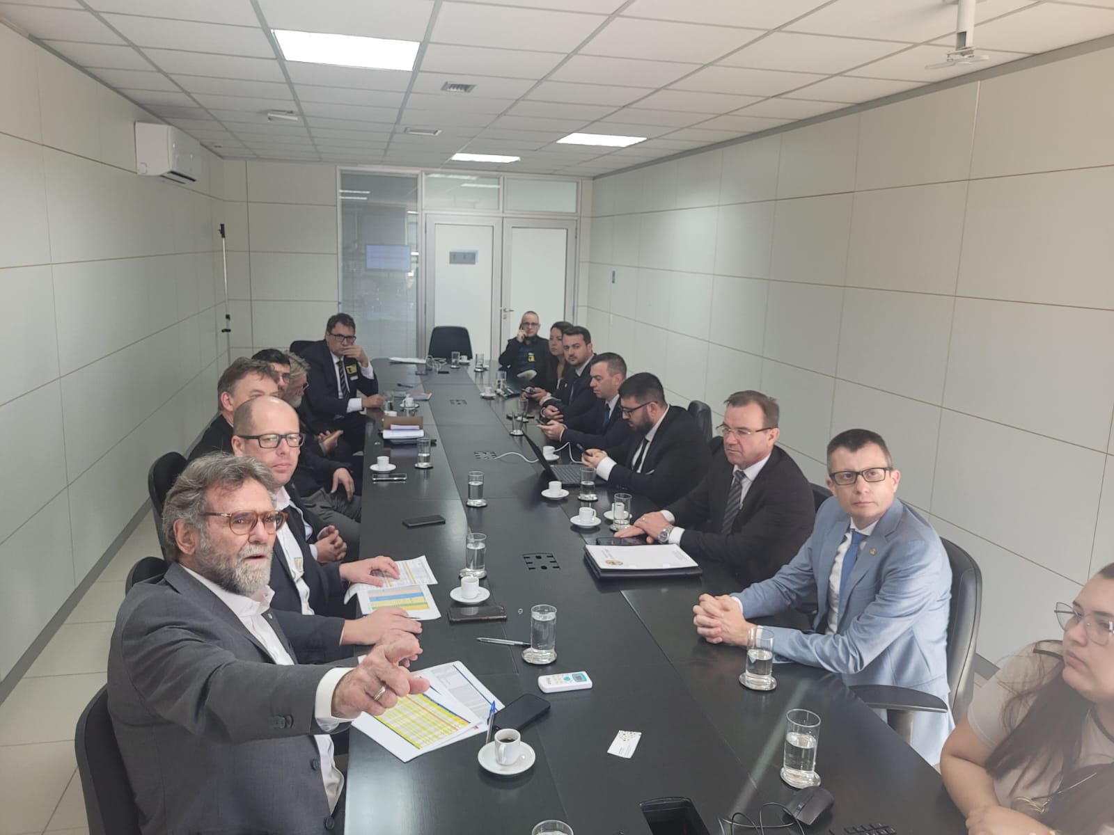 Deputado estadual Joel Wilhelm e prefeitos da região se reúnem com Secretário Nacional da Defesa Civil