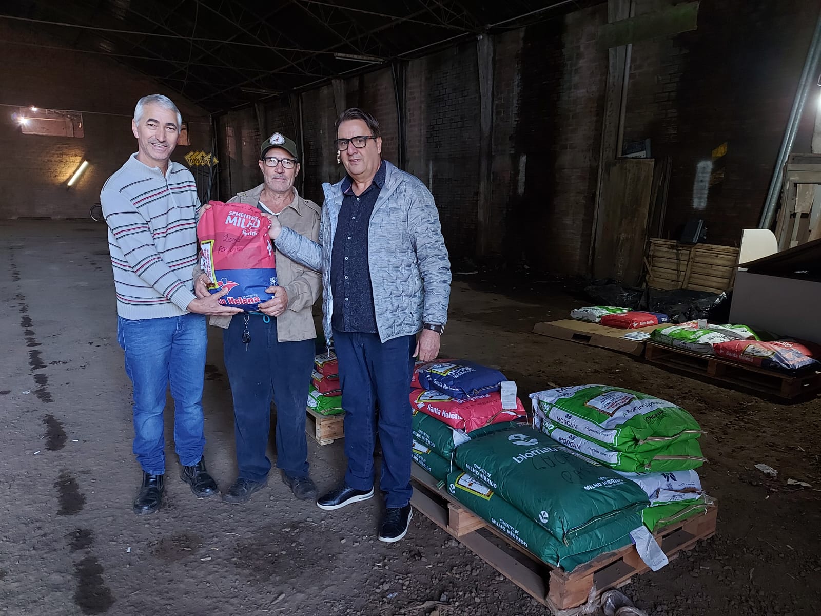 Secretaria da Agricultura de Rolante realiza entregas do Programa Troca-Troca de Sementes