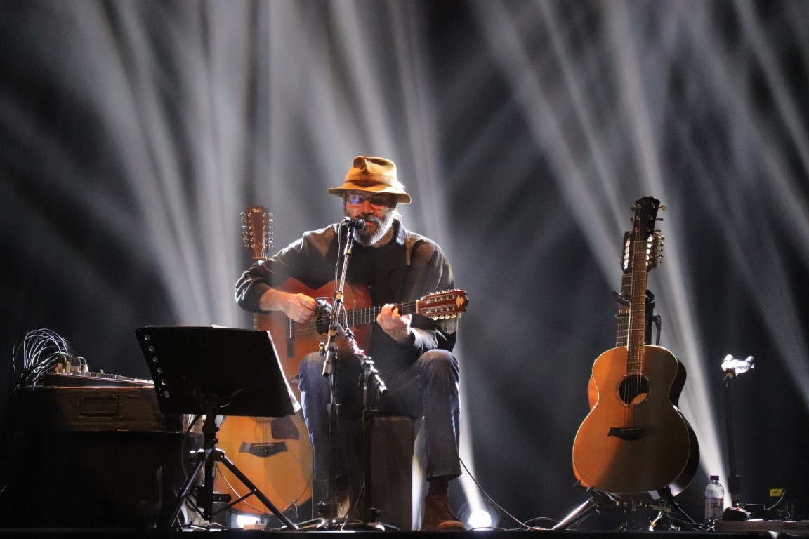 Show de Almir Sater na Faccat encanta fãs de Taquara e região