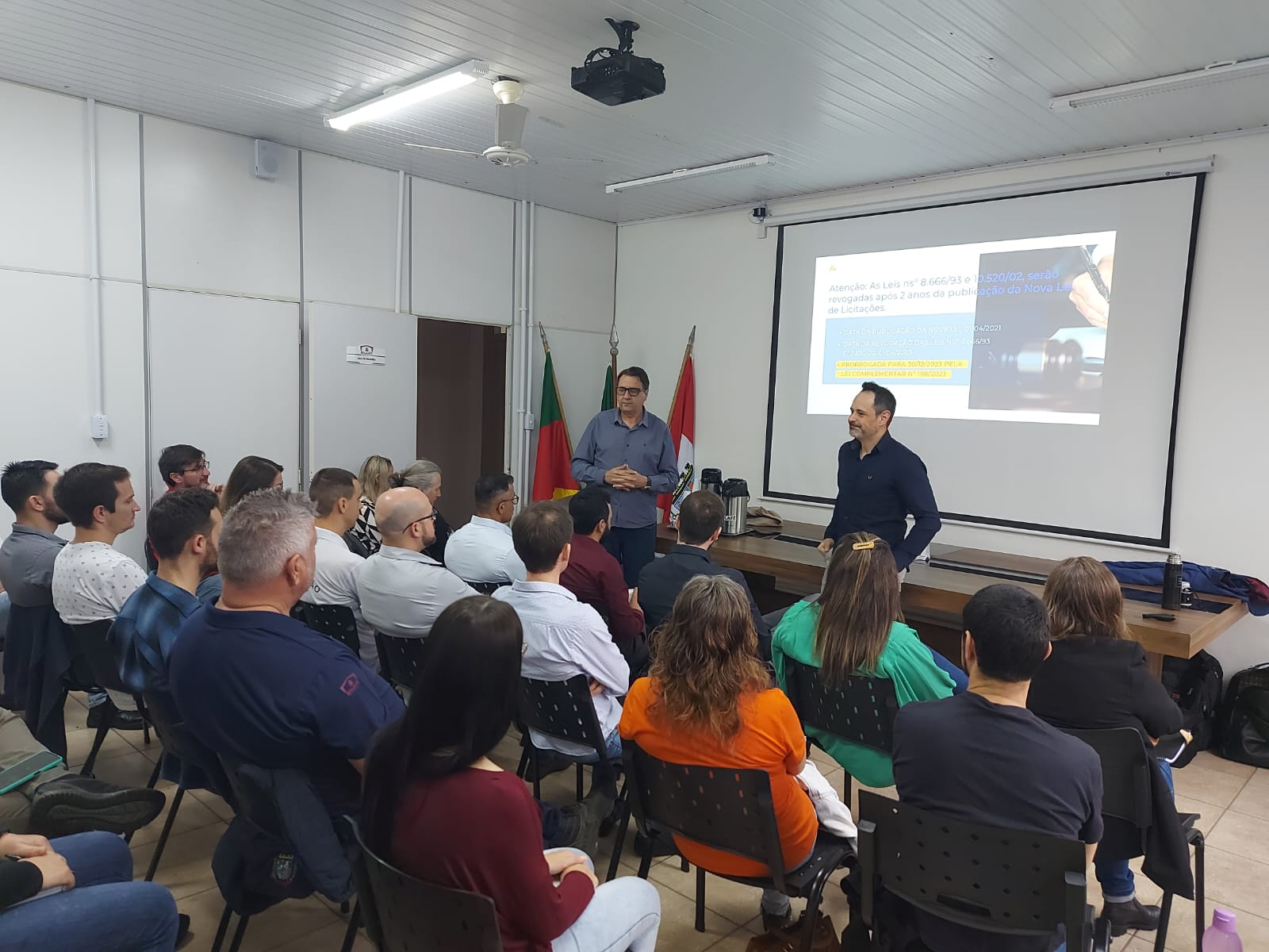Prefeitura de Rolante promove capacitação sobre Nova Lei de Licitações aos servidores municipais