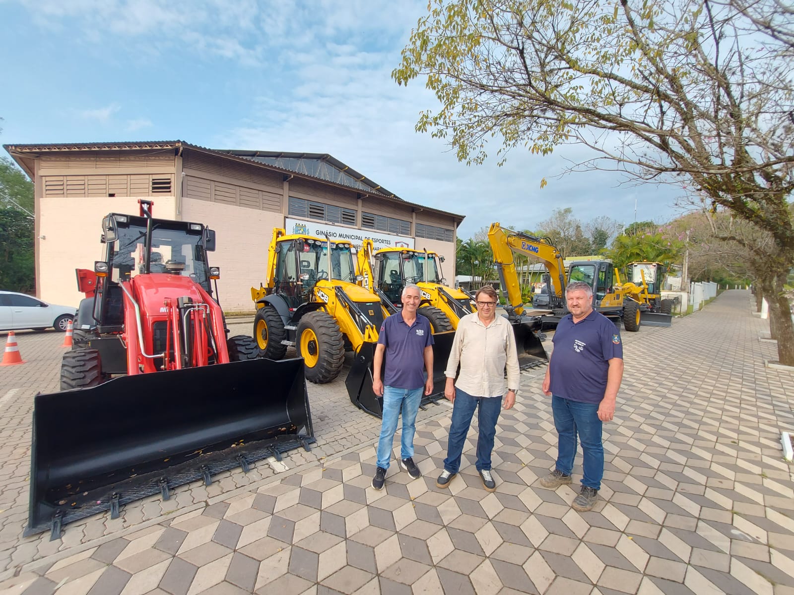 Prefeitura de Rolante investe cerca de R$ 3,5 milhões na renovação da frota da Secretaria de Obras e da Agricultura