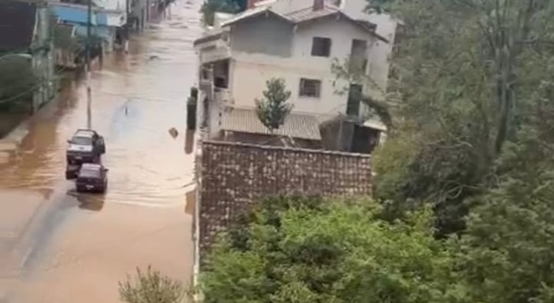 Defesa Civil e Bombeiros Voluntários de Rolante alertam sobre risco de enchentes nas próximas horas