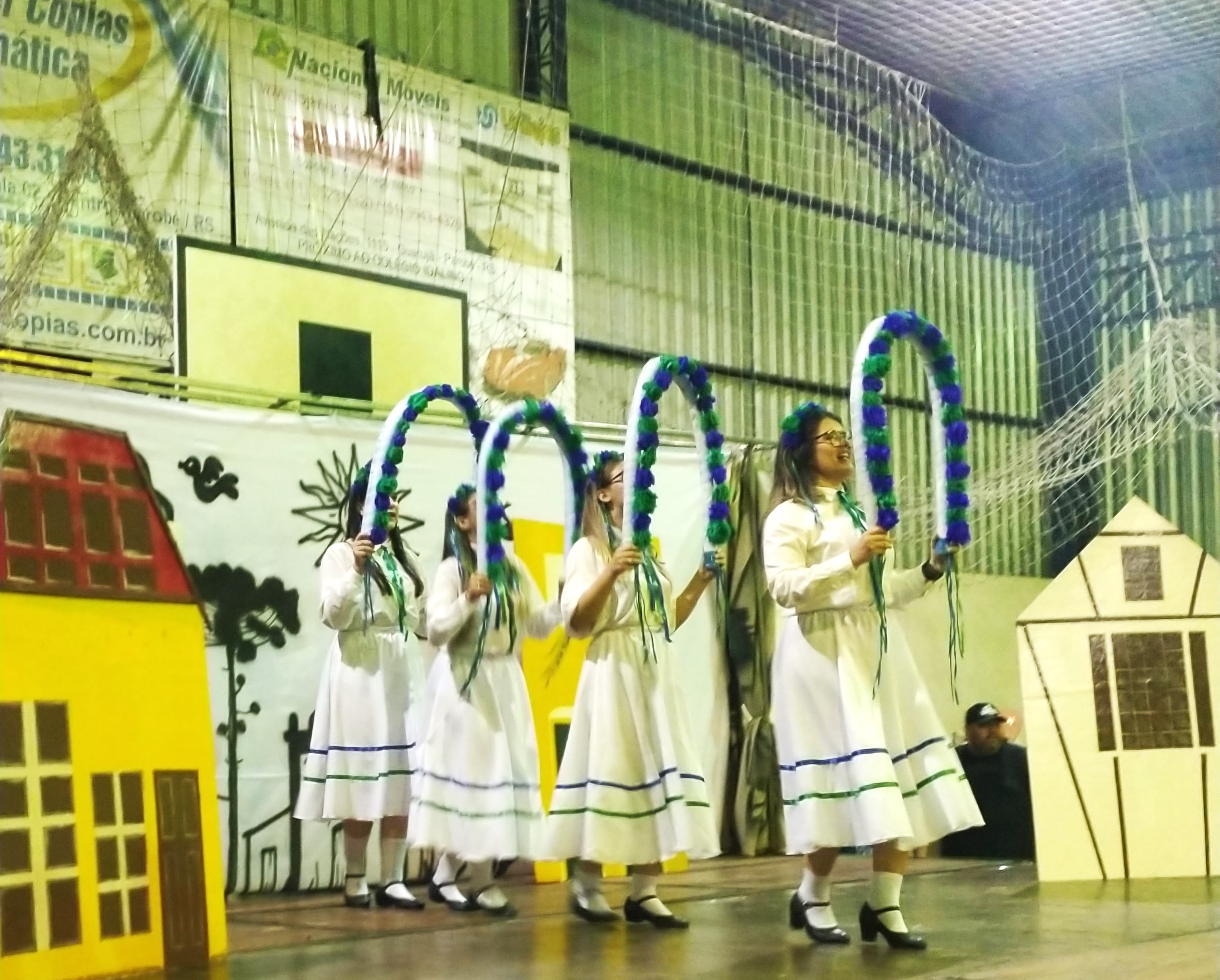 Equipe Equívoco vence show de talentos da X Gincana Municipal de Parobé