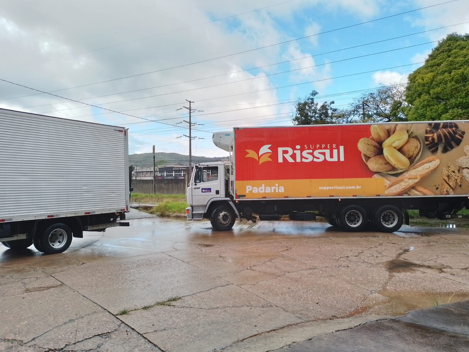 UnidaSul doa sete toneladas de alimentos e produtos de higiene e limpeza aos atingidos pelas enchentes