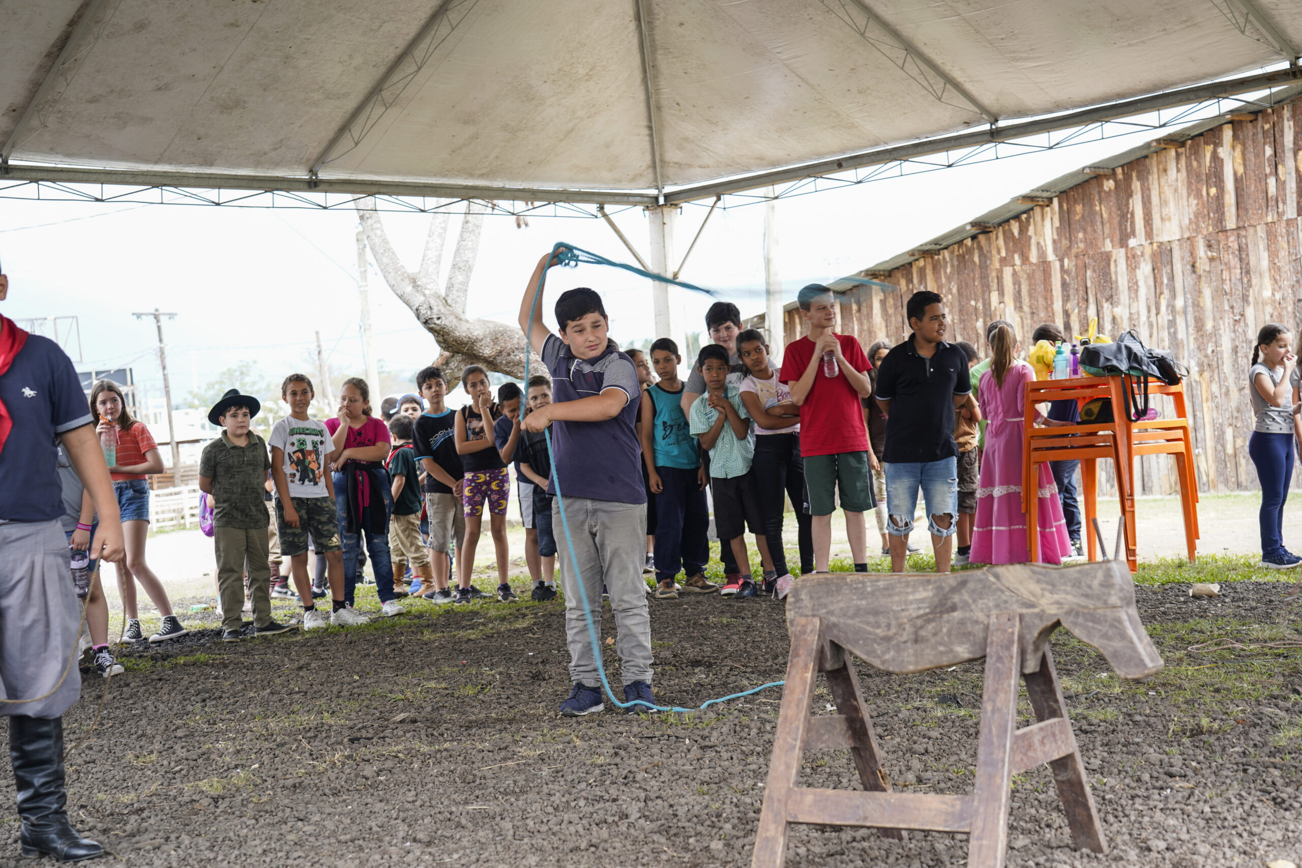 Oficinas culturais dos Festejos Farroupilhas do Paranhana são promovidas a alunos de Taquara
