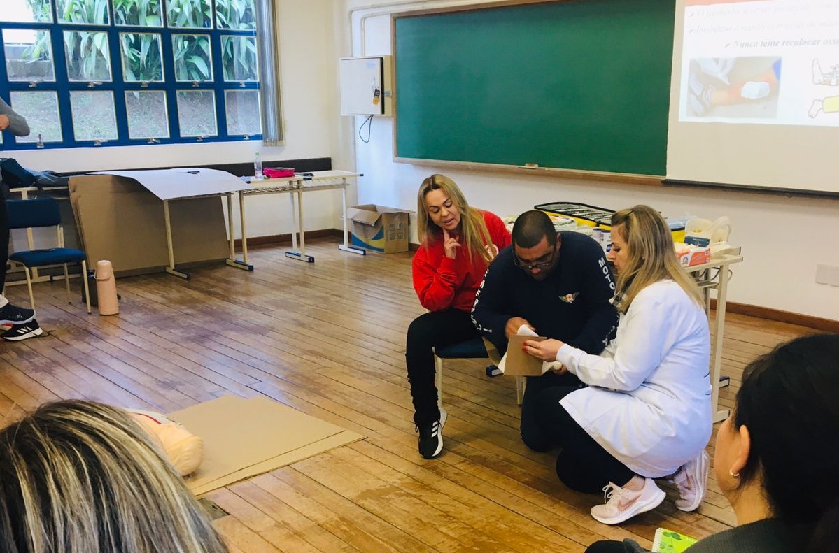 Professores de Parobé participam de curso de primeiros socorros no ambiente escolar