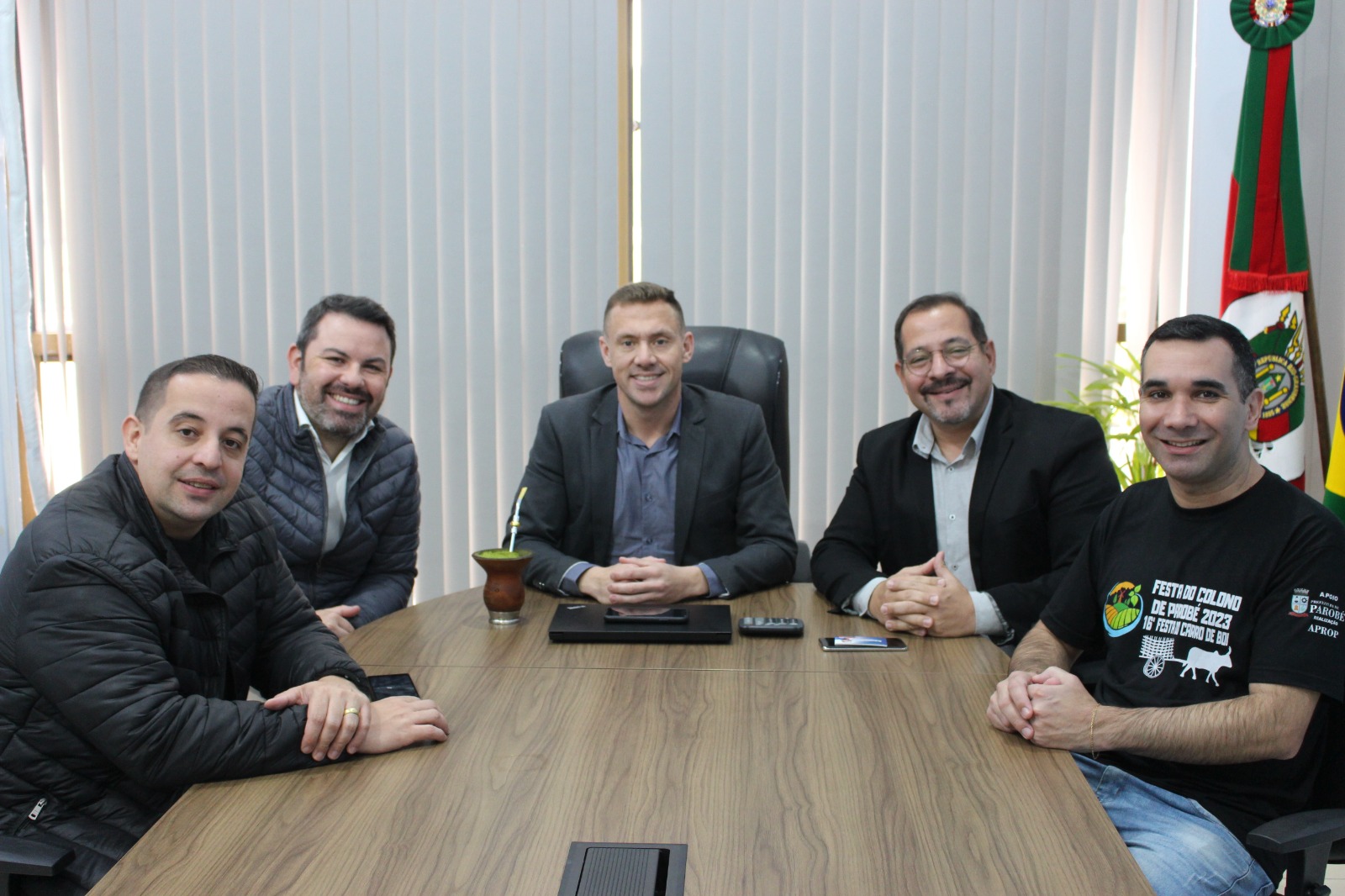 Vereador de Alvorada realiza visita a Parobé para conhecer o programa Tarifa Zero