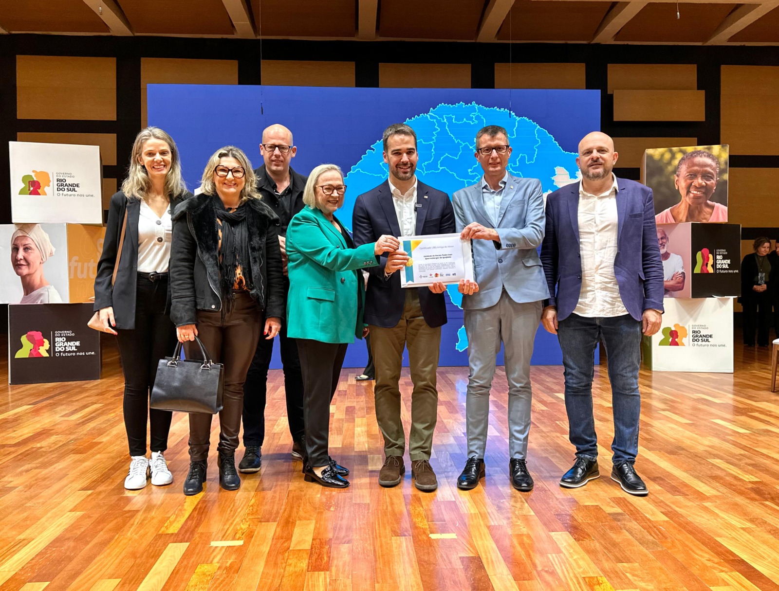 Unidade de Saúde de Igrejinha recebe do Governo do Estado Selo Ouro de Amiga do Idoso