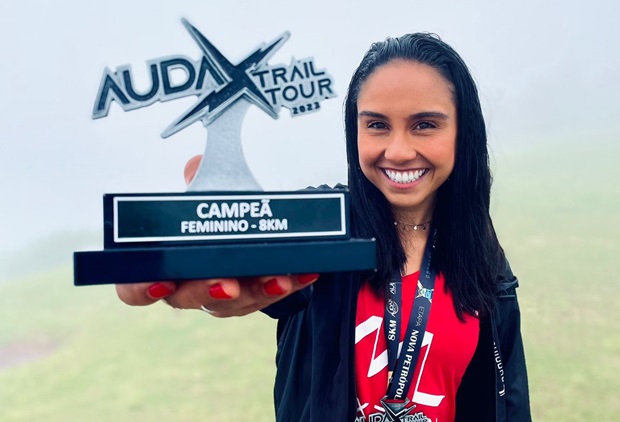Eduarda Laureano Rosa está em busca de patrocinadores para competir em novas corridas pelo país
